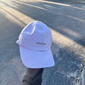 LULULEMON LILAC CAP 💜
